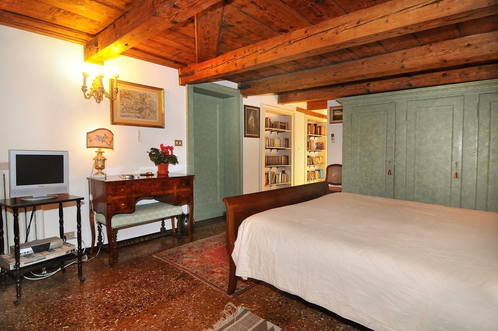 Palazzetto Da Schio Apartment Venesia Bagian luar foto