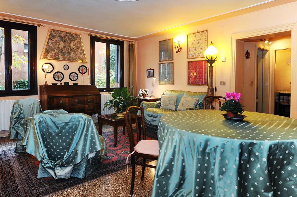 Palazzetto Da Schio Apartment Venesia Bagian luar foto
