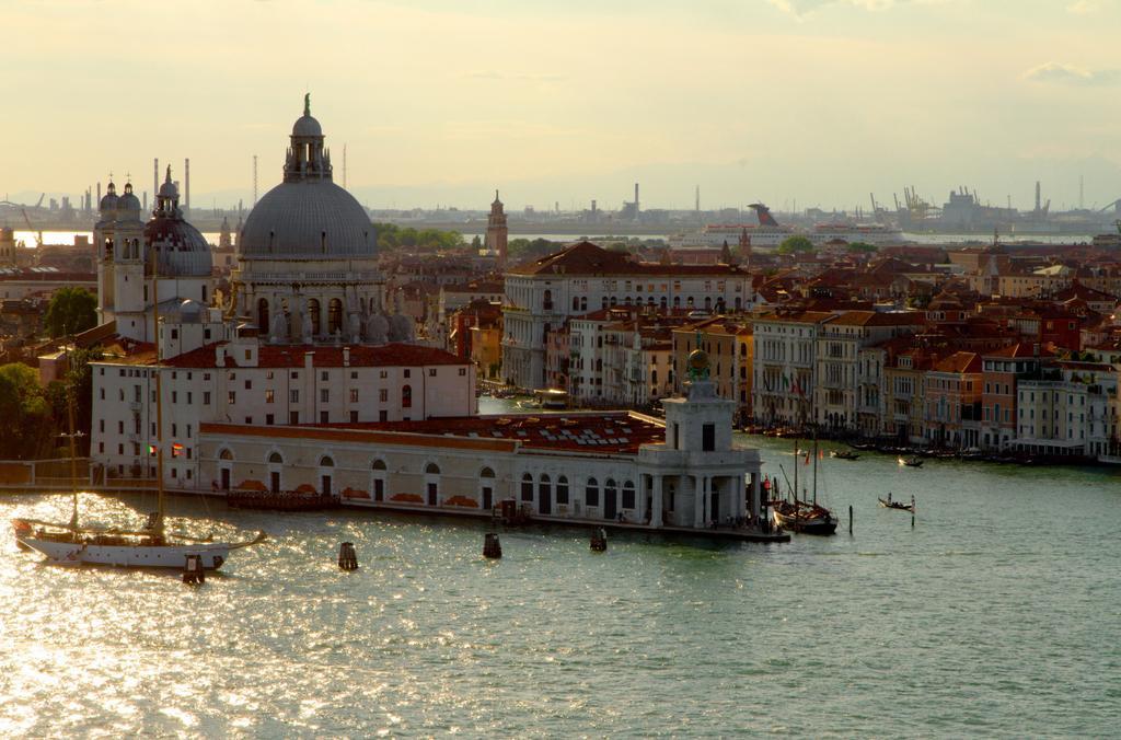 Palazzetto Da Schio Apartment Venesia Bagian luar foto