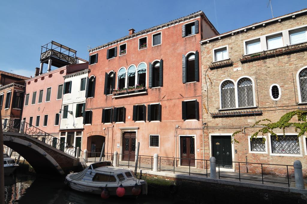 Palazzetto Da Schio Apartment Venesia Bagian luar foto